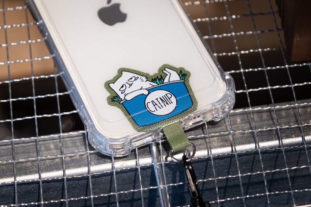 Catnip Together手机夹片连6mm挂绳 十三色入 Phone Strap - 手机配件 - 其他材质 