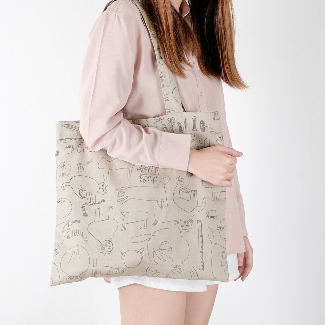 Light Brown Linen Tote Bag with Cat Pattern - 侧背包/斜挎包 - 棉 咖啡色