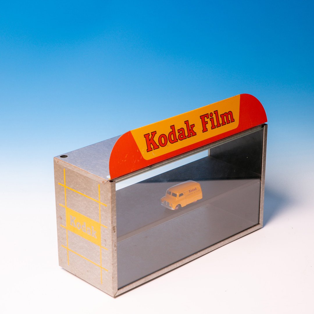 桑惠商号 70年代 美国 Kodak柯达玻璃展示柜 Vintage 置物铁柜 - 其他家具 - 其他金属 银色