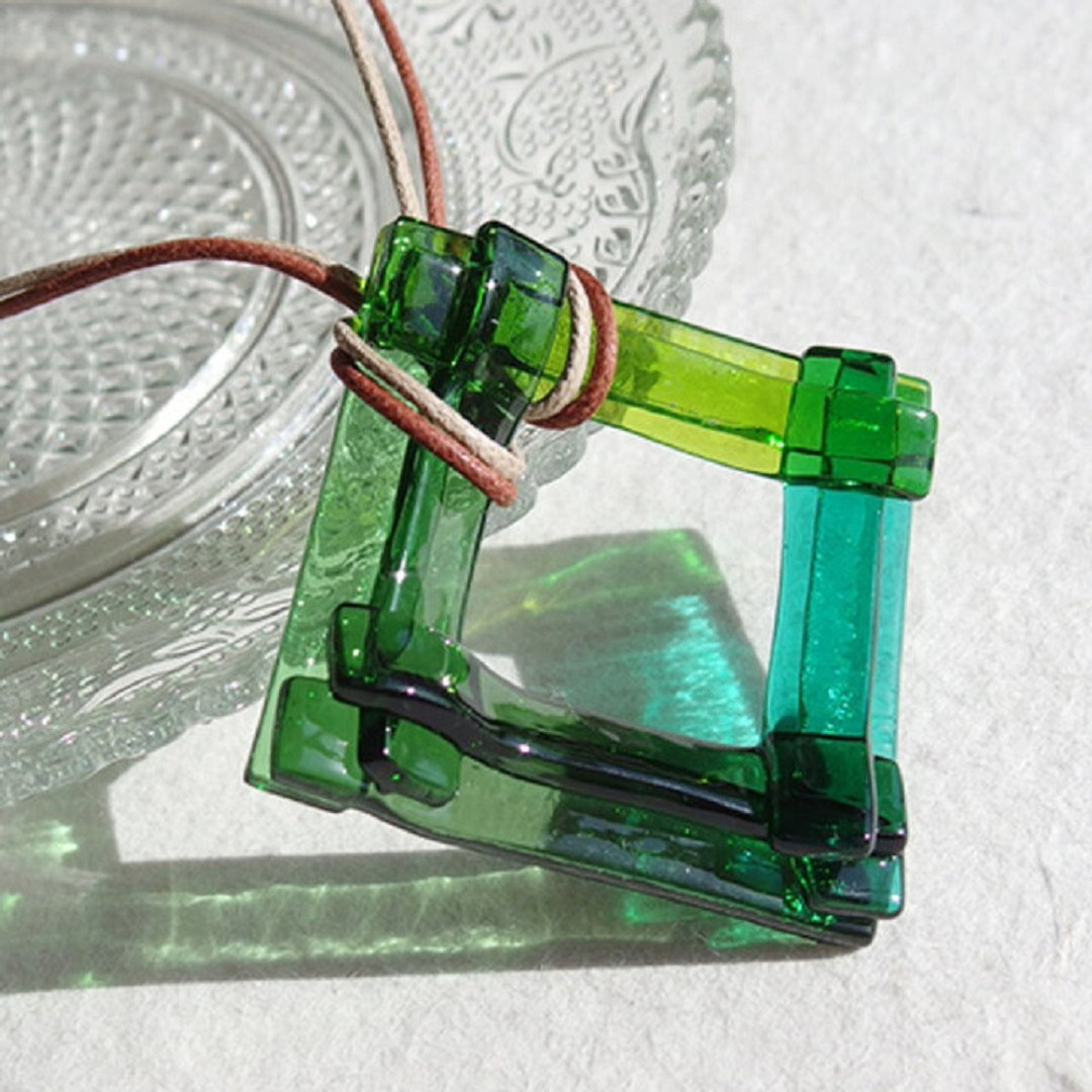 Large colored glass (irogasane [large] [emerald]) necklace [made to order] - 项链 - 玻璃 绿色