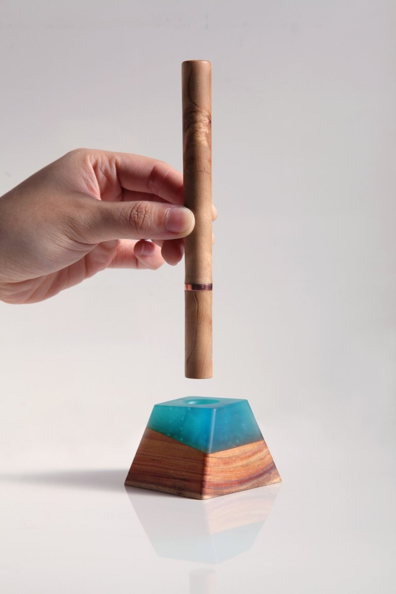 火山立座/笔座/彩妆座/牙刷座/台湾杉/开学文具/交换礼物/婚礼 - 笔筒/笔座 - 木头 