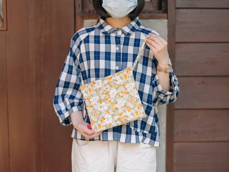 订制专门 电子阅读器收纳袋 各种尺寸品牌皆可  铺棉 可挑选花布 - 电脑包 - 棉．麻 黄色