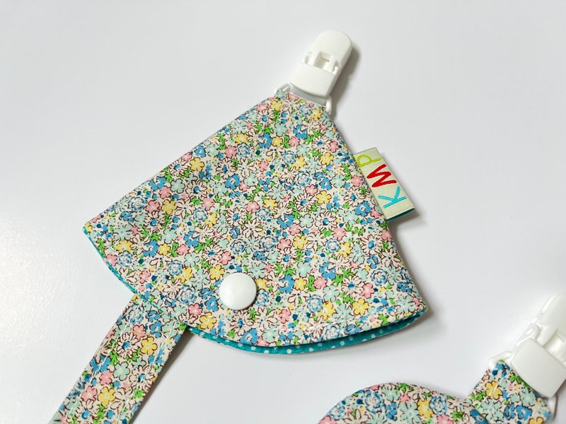 圆形平安袋 奶嘴夹 奶嘴收纳袋 组合 日系小花 - 平安符/符袋 - 棉．麻 多色