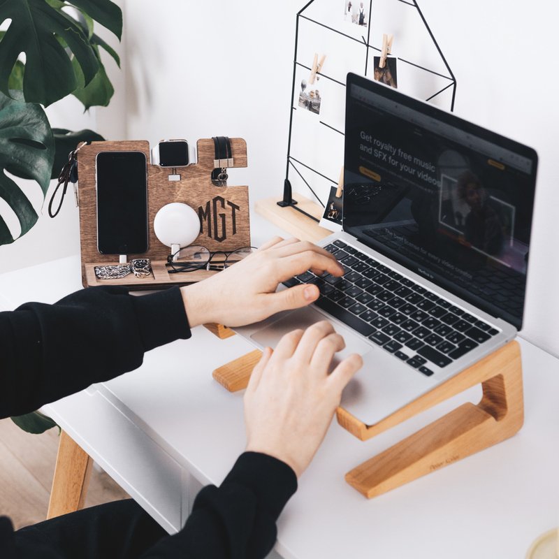 木制笔记本电脑支架 笔记本电脑配件 Macbook pro 13 支架 个 - 平板/电脑保护壳 - 木头 咖啡色