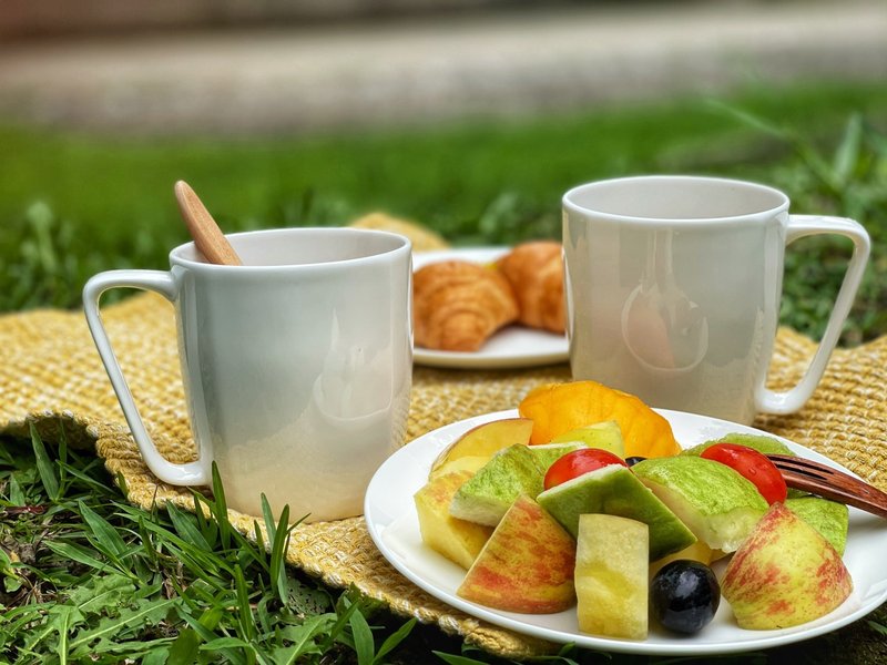 新晴 马克杯+点心盘 四件组 - 咖啡杯/马克杯 - 瓷 