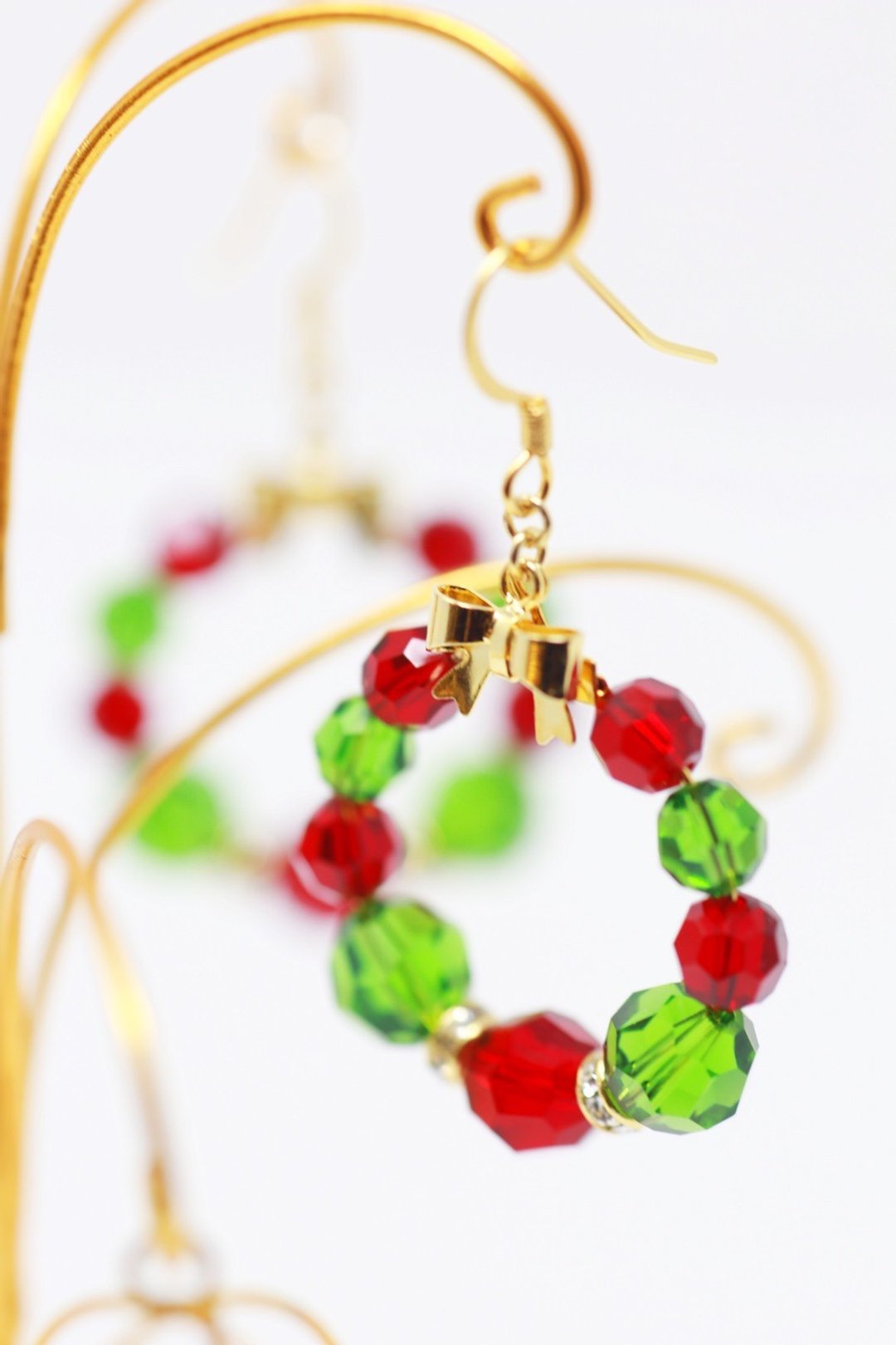 Swarovski Christmas Wreath Piercing& Earrings - 耳环/耳夹 - 水晶 红色