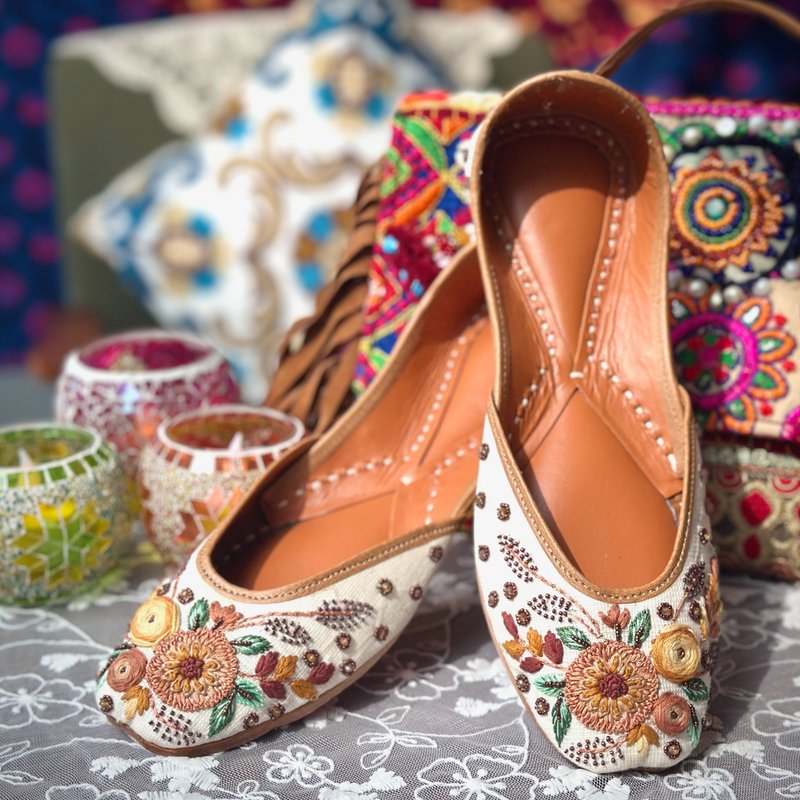 印度手工-刺绣栗子花 - 其他 - 真皮 咖啡色