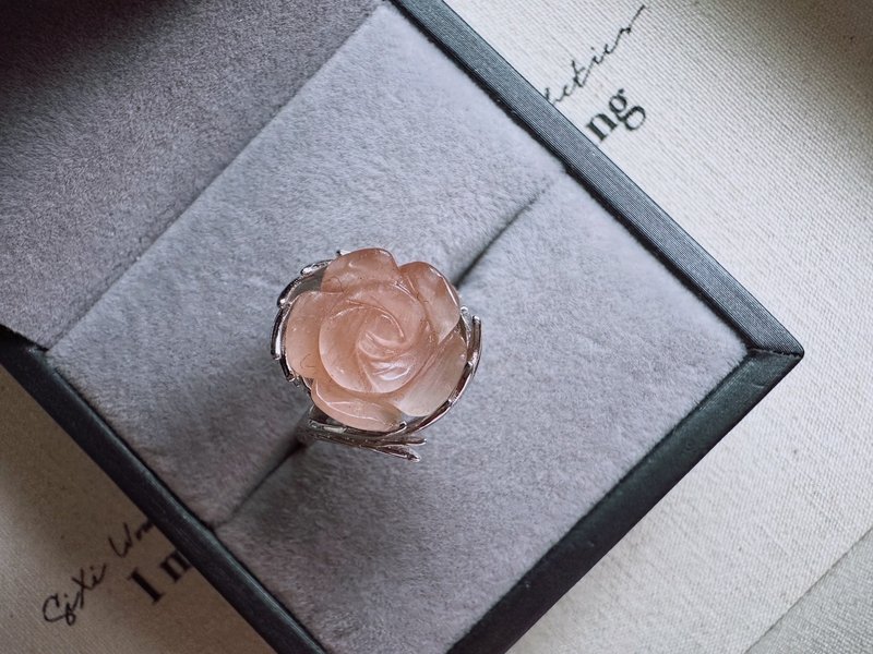 粉兔毛雕刻玫瑰花水晶 s 925银戒 - 戒指 - 水晶 