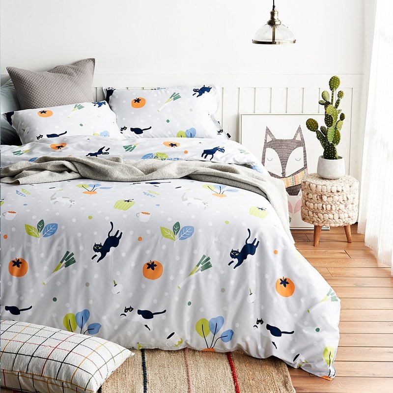 菜菜喵 枕套+被套兩件組 單人雙人原創手繪貓咪40支純棉 床包另購 - 寝具 - 棉．麻 白色