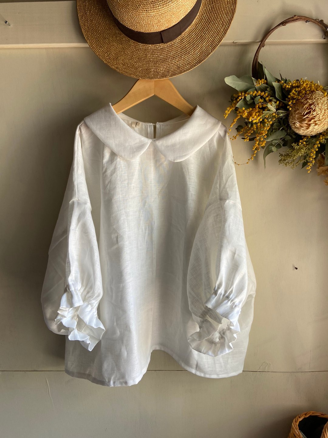 Short-sleeved linen round collar simple blouse - 女装衬衫 - 棉 