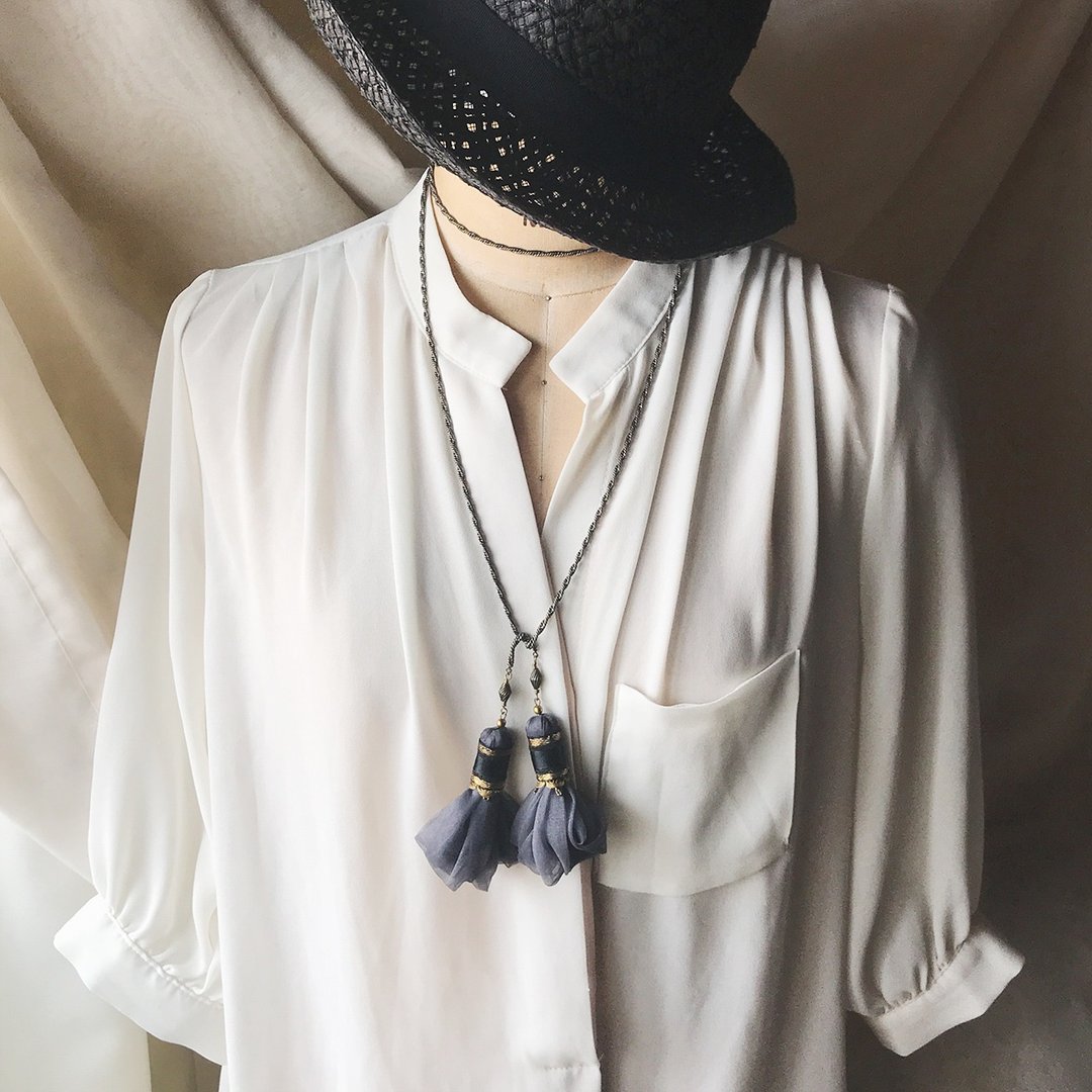 Curtain Call-Tassel Lariet necklace - 项链 - 聚酯纤维 灰色