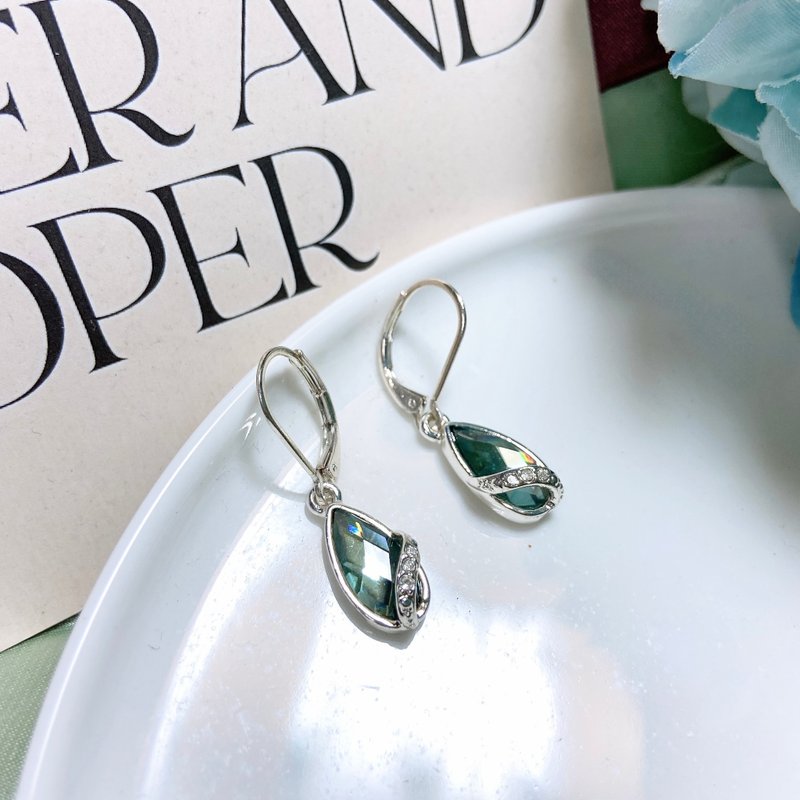 【西洋古董饰品】精品感湖水蓝绿闪钻切割晃 莱茵钻 银耳针 耳环 - 耳环/耳夹 - 贵金属 蓝色