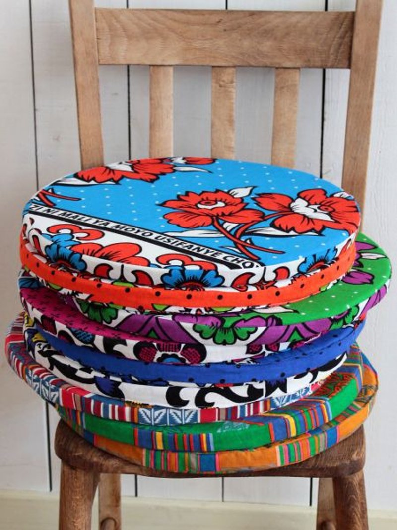 African Kanga Pattern Round Cushion - 枕头/抱枕 - 其他材质 