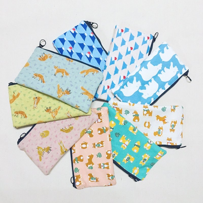 装什么都可以的万用袋 - 化妆包/杂物包 - 纸 白色