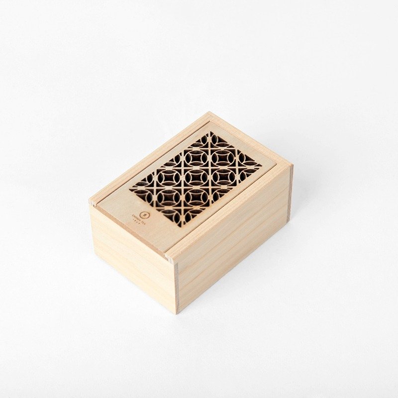 点茶1869台湾茶系列-单入经典窗花(名间铁观音50g) - 茶 - 木头 