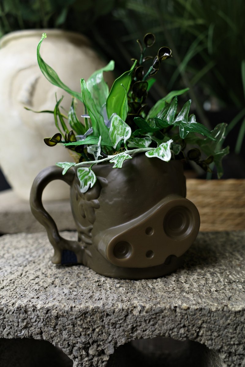 自由蔓生 绿植 天空之城机器人兵 盆栽 桌花 - 植栽/盆栽 - 树脂 绿色