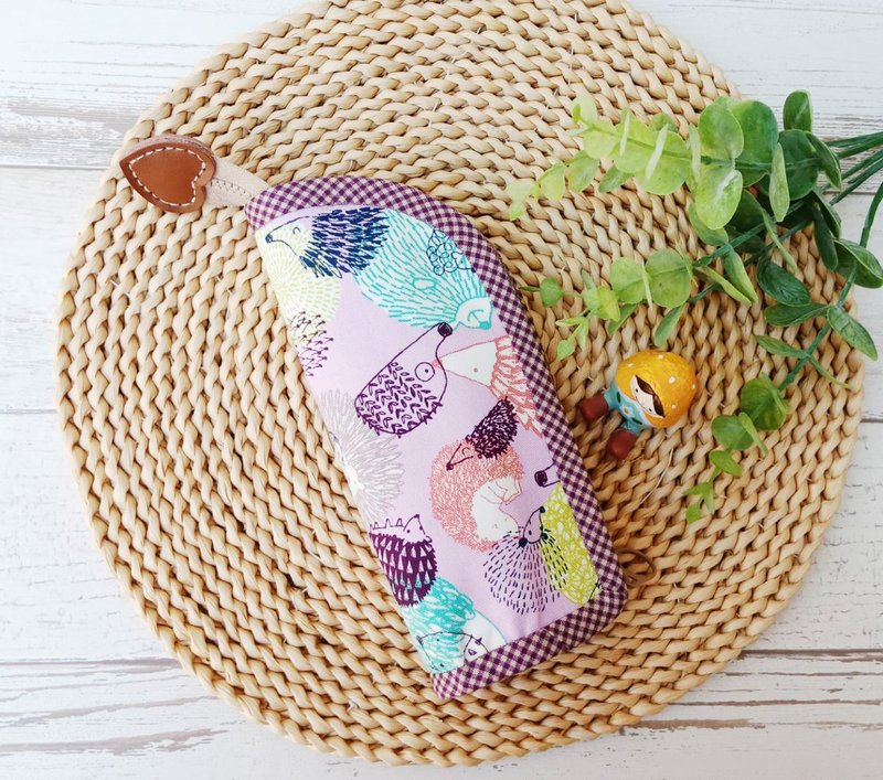 【直立式笔袋】小刺猬 - 铅笔盒/笔袋 - 棉．麻 紫色