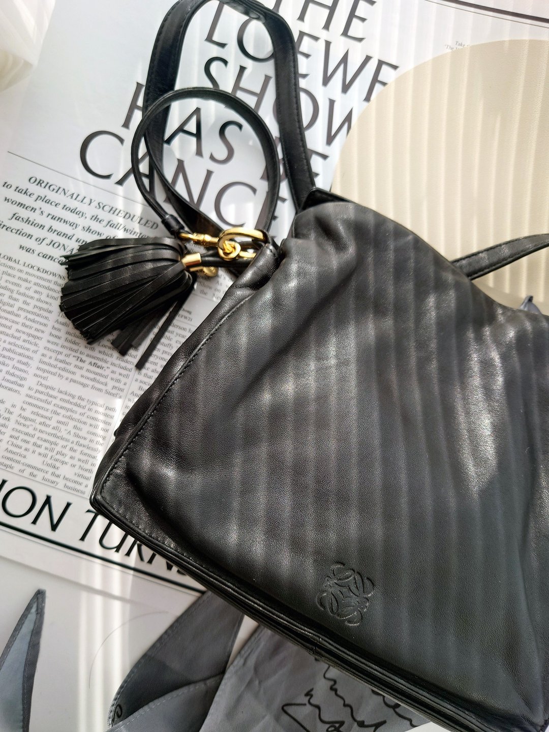 中古包 Loewe Flamenco 小流苏包束口袋肩背包斜挎包单肩包束绳包 - 侧背包/斜挎包 - 真皮 黑色