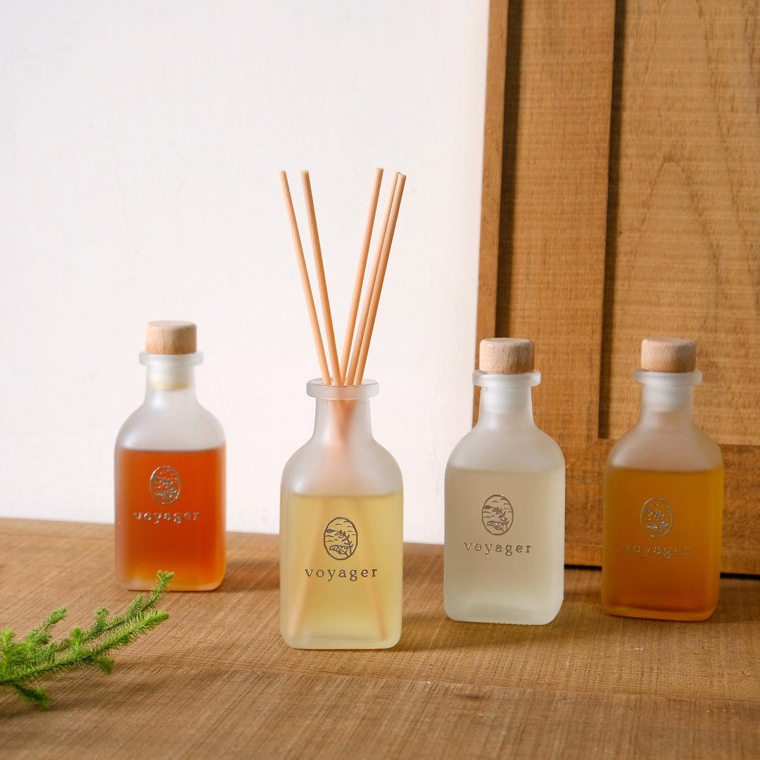 天然精油扩香瓶 100ml | 附10根扩香棒 | voyager - 香薰/精油/线香 - 玻璃 透明