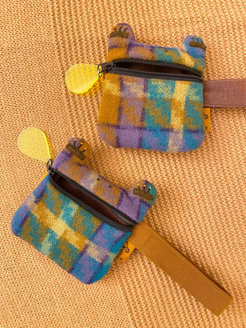 E*group 阿蛙口水手提零钱包  紫咖啡格子 羊毛料 青蛙 - 零钱包 - 棉．麻 紫色