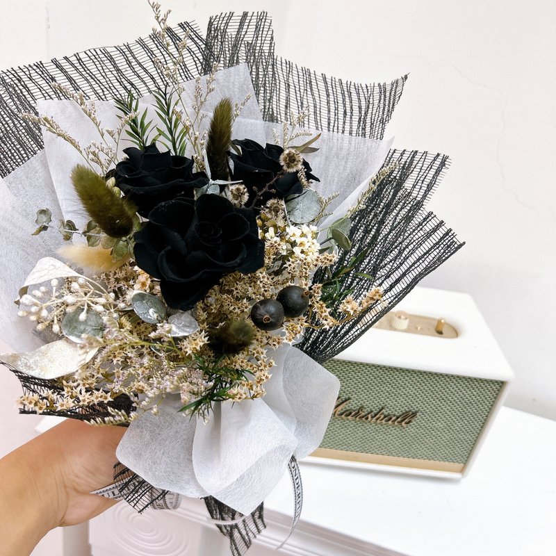 深情的乐谱 黑玫瑰永生花束 生日 告白 毕业 情人节 附提袋 - 干燥花/捧花 - 植物．花 黑色