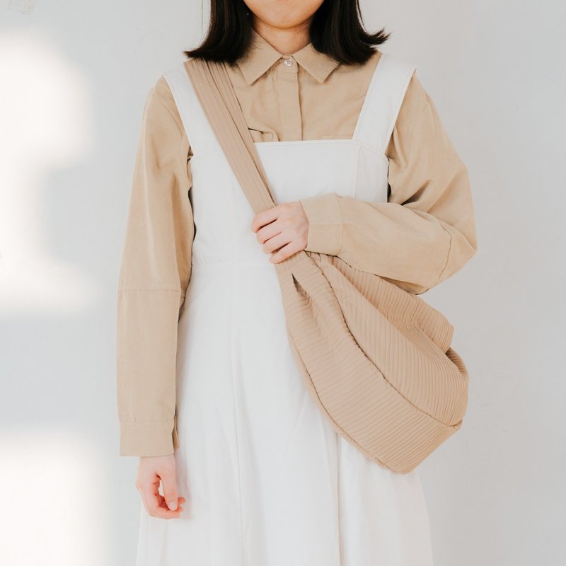 半月胖胖包 米白 拿铁 抹茶拿铁 - 侧背包/斜挎包 - 棉．麻 多色