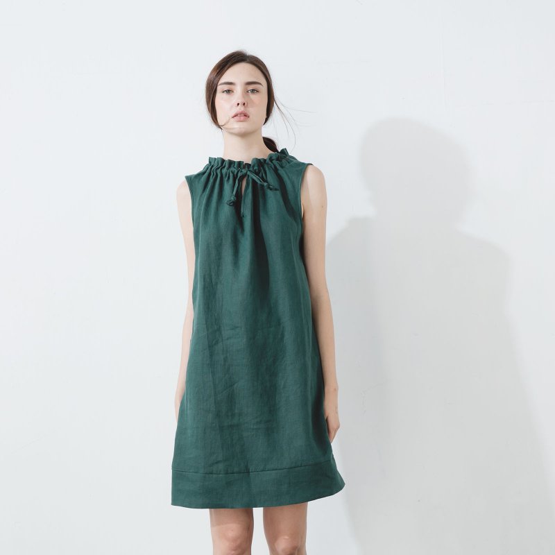 领抽绳多变背心洋装 - 翡翠绿 - 洋装/连衣裙 - 棉．麻 绿色