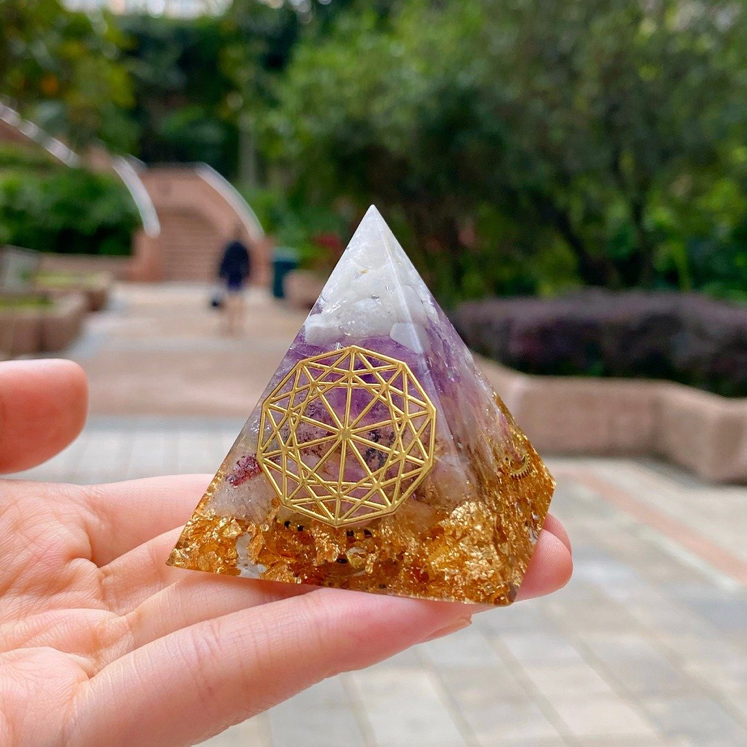 【月亮石+浅紫水晶+超级七】奥根能量塔Orgonite (6cm/5cm/4cm) - 摆饰 - 水晶 
