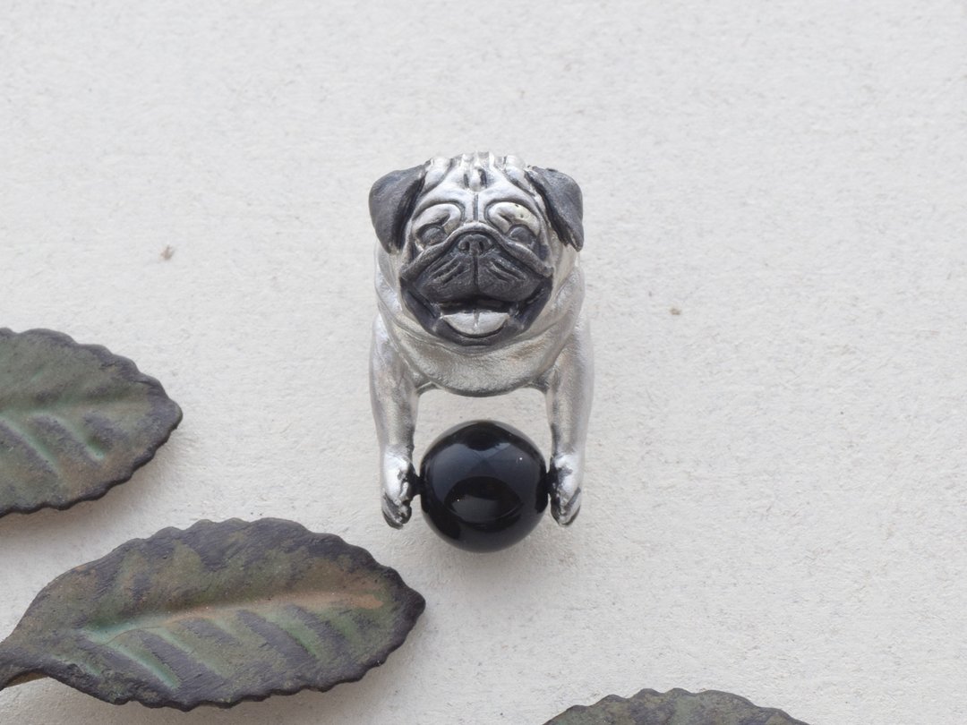 Dog Pug Pin Brooch Morion (Black Crystal) - 戒指 - 其他金属 银色