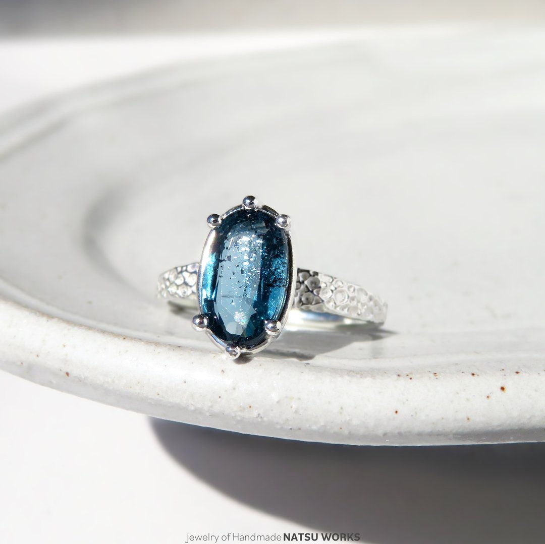 缀织蓝晶石戒指 / blue Moss Kyanite Ring 250 - 戒指 - 宝石 蓝色