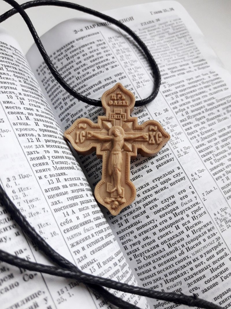 Orthodox hornbeam cross,  mens cross, wooden pendant, faith, religious amulet - 项链 - 木头 灰色