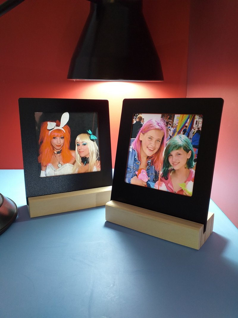 【定制化礼物】拍立得黑卡6张(木座2)透光 定制/情侣/情人节/礼物 - 卡片/明信片 - 塑料 黑色