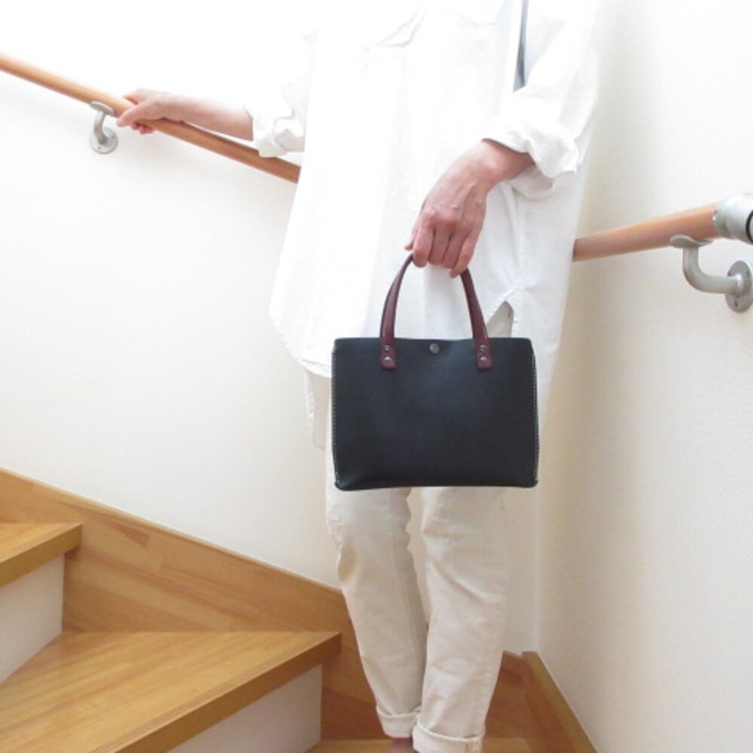 Cowhide・New Design・Flat Minimal Tote・Smooth・Dark Navy・0508 - 手提包/手提袋 - 真皮 蓝色