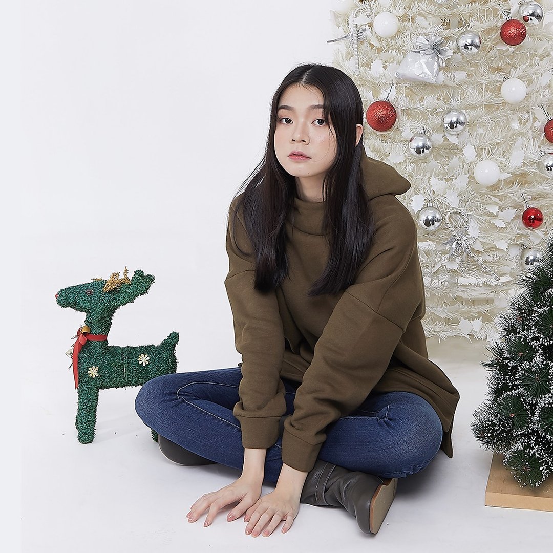 Claire 暖窩刷毛口袋長版帽T/欖綠 - 女装上衣 - 棉 绿色
