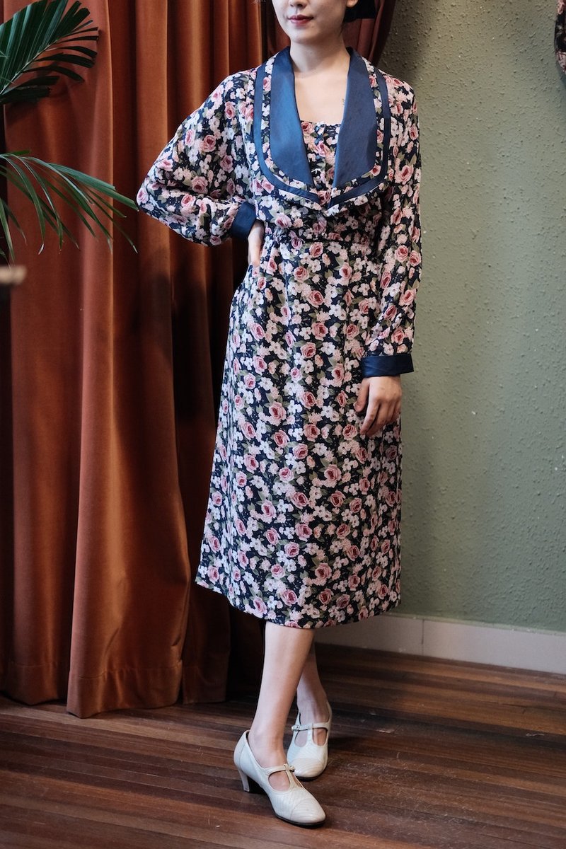 vintage dress翻领印花连衣裙古着洋装 - 洋装/连衣裙 - 棉．麻 