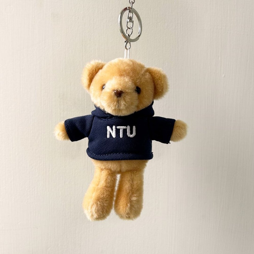【台湾大学/台大】NTU帽T小熊挂饰钥匙圈_深蓝 - 钥匙链/钥匙包 - 其他人造纤维 蓝色