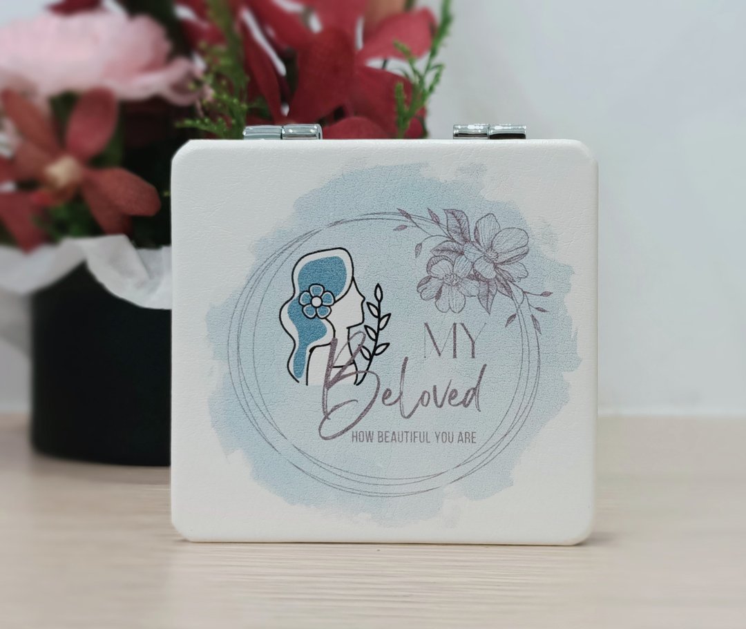 My beloved双面皮革随身镜化妆镜/母亲节礼物/福音/基督教礼品 - 彩妆刷具/镜子/梳子 - 其他材质 