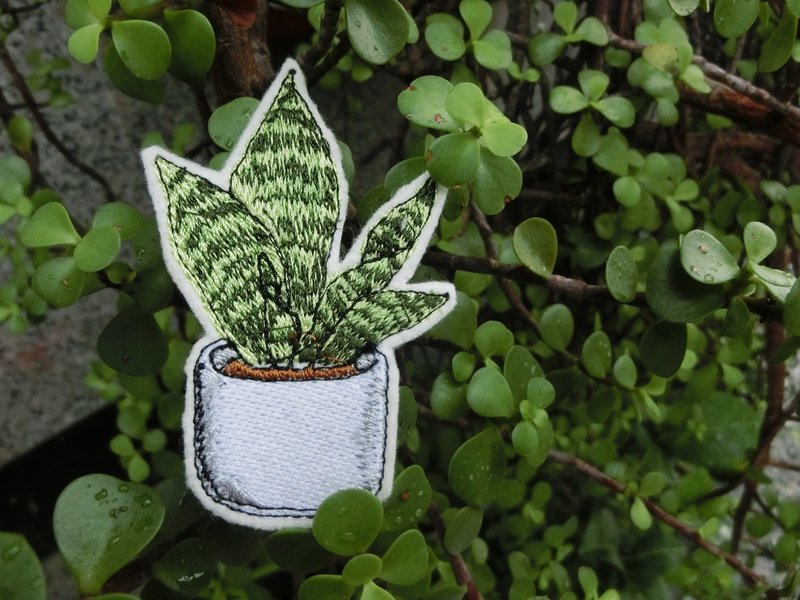 观叶 刺绣别针 /刺绣贴(1个) __ 植物、圣诞礼物、插画、包邮 - 徽章/别针 - 绣线 绿色