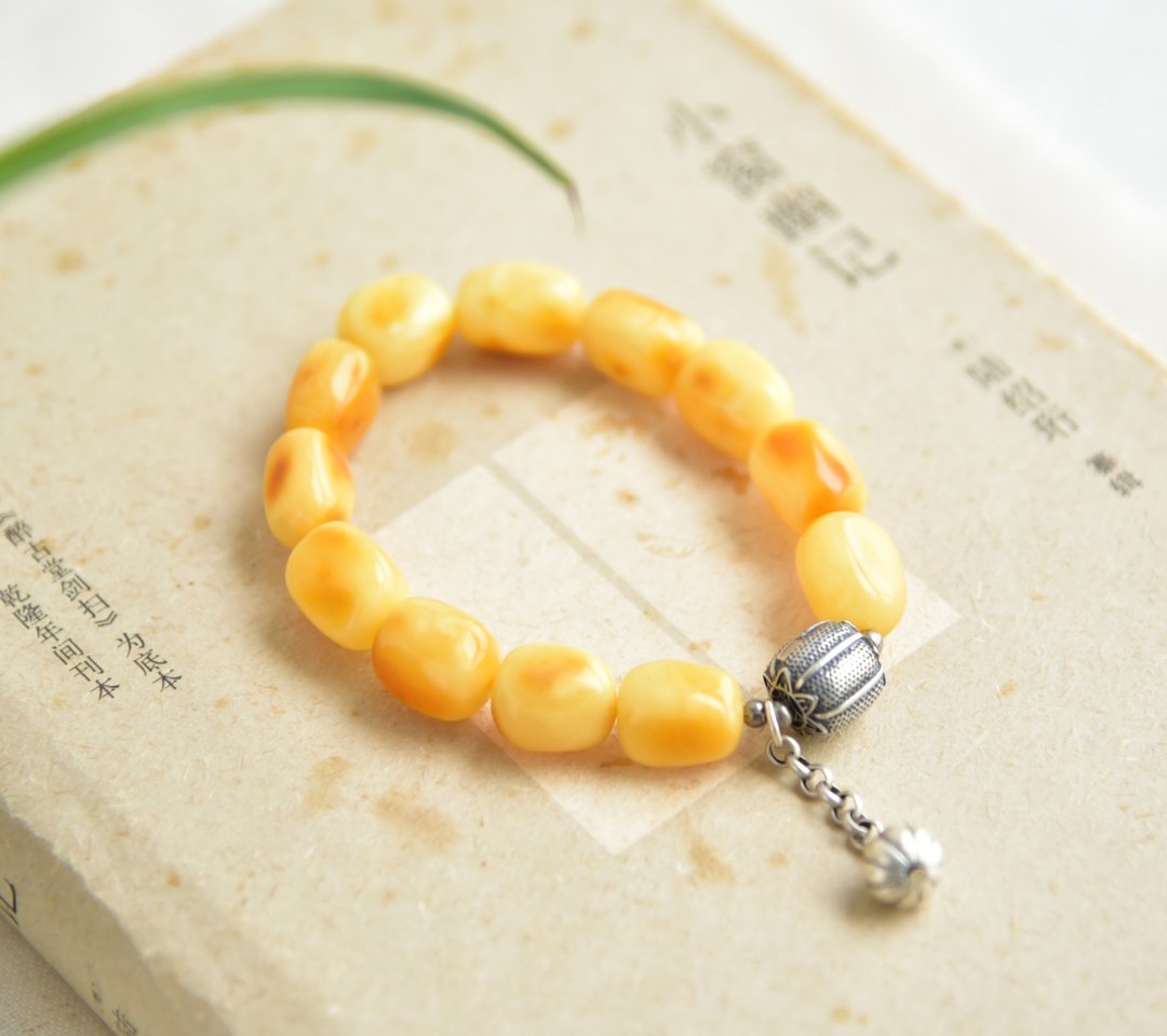 【蜜果】Amber天然琥珀大尺寸蜜蜡随形珠带原皮925银清新文艺手串 - 手链/手环 - 宝石 黄色