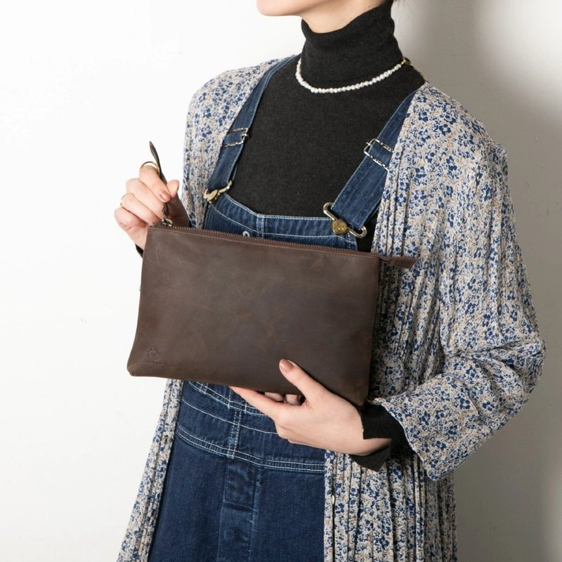 啧啧人气商品 植鞣牛皮３way 皮革包 手拿包 斜背包 沉稳棕 - 侧背包/斜挎包 - 真皮 咖啡色