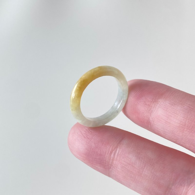 奶黄带黄翡玉戒 | 天然缅甸玉A货翡翠 - 戒指 - 玉石 黄色