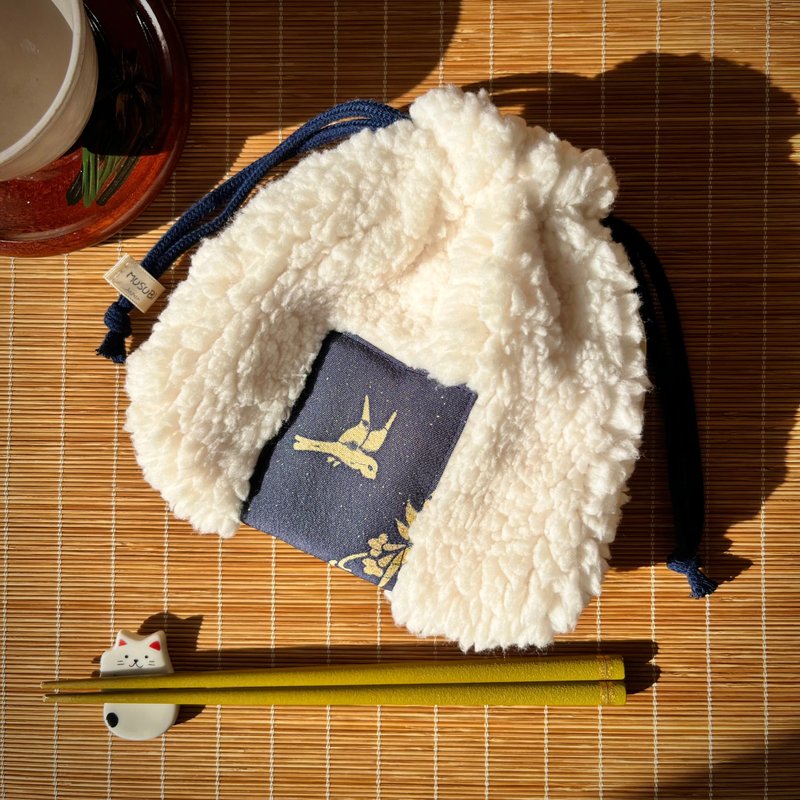 旧和服布料饭团束口袋 - 化妆包/杂物包 - 其他材质 