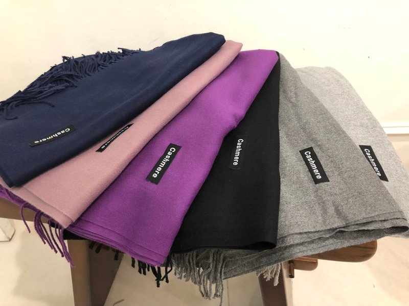 Flat 135 X 台湾设计师 Cashmere围巾 重量240g专属定制化 绣字 - 丝巾 - 羊毛 紫色