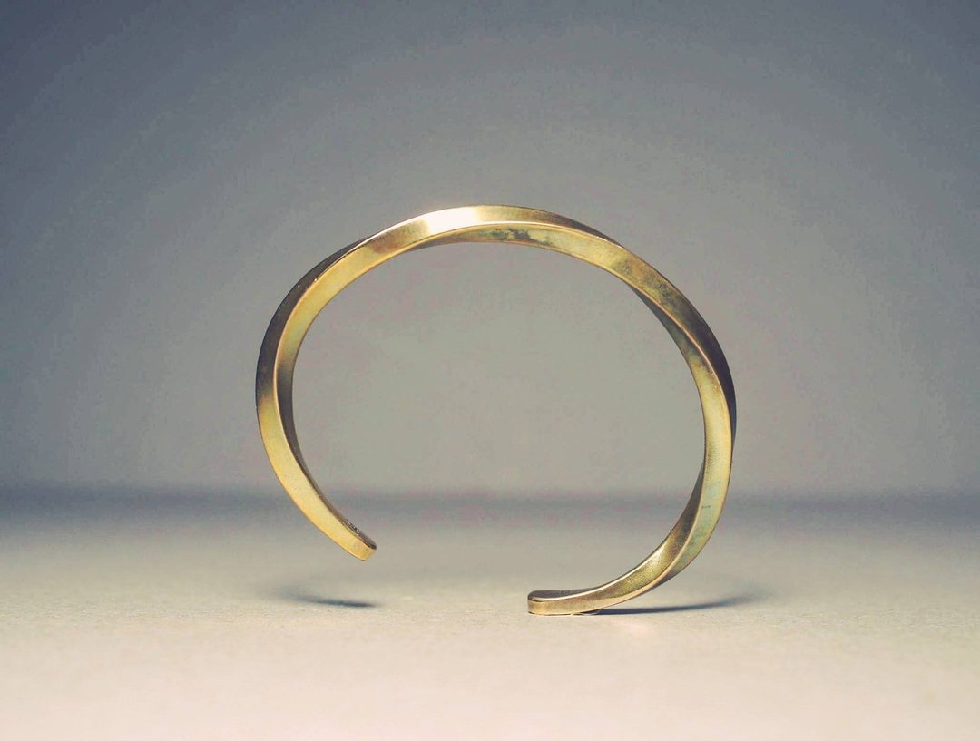 简约扭转 黄铜手环 Concise —twist Brass cuff Bracelet - 手链/手环 - 铜/黄铜 金色