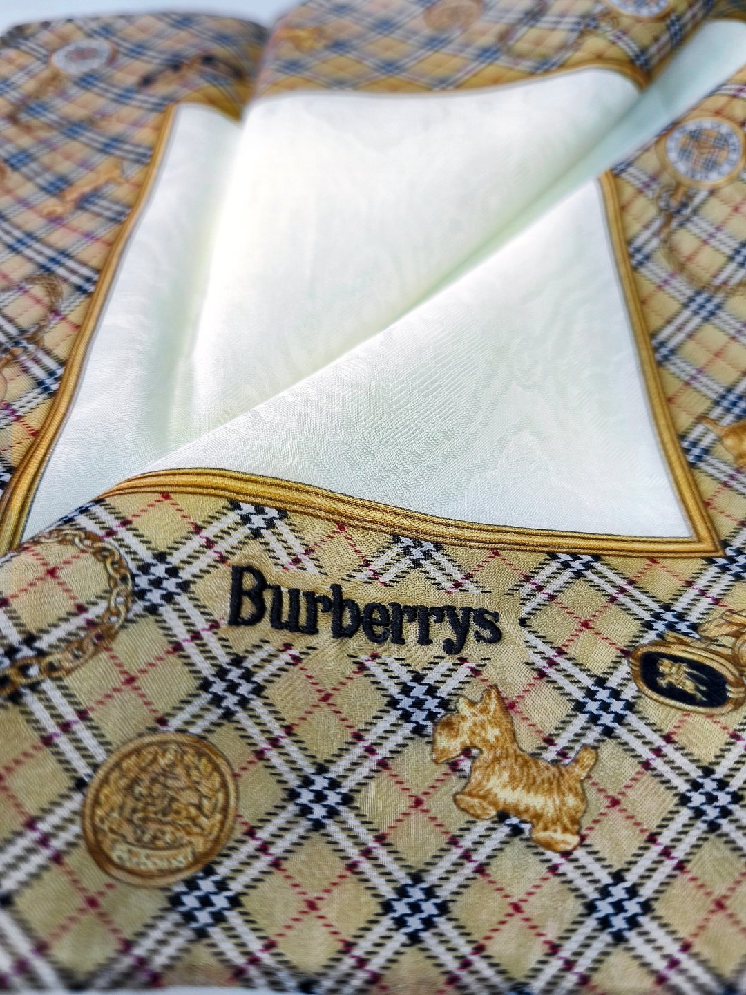 Burberry 古董丝巾 - 男士配饰 手帕 礼物 21 x 21 英寸。 - 手帕/方巾 - 棉 金色