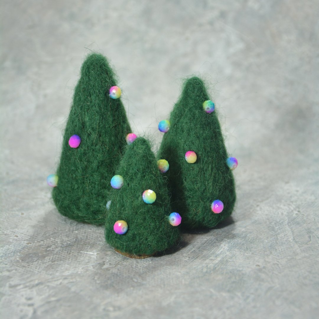 Green felt trees/Christmas home decor/Rainbow christmas trees/Xmas centerpiece - 其他 - 羊毛 绿色