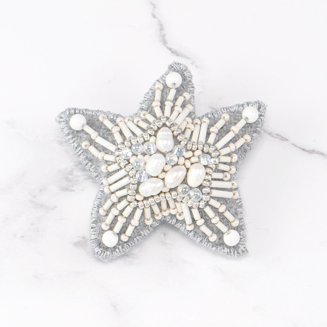 Very light star brooch Happy feelings 2 - 胸针 - 羊毛 灰色