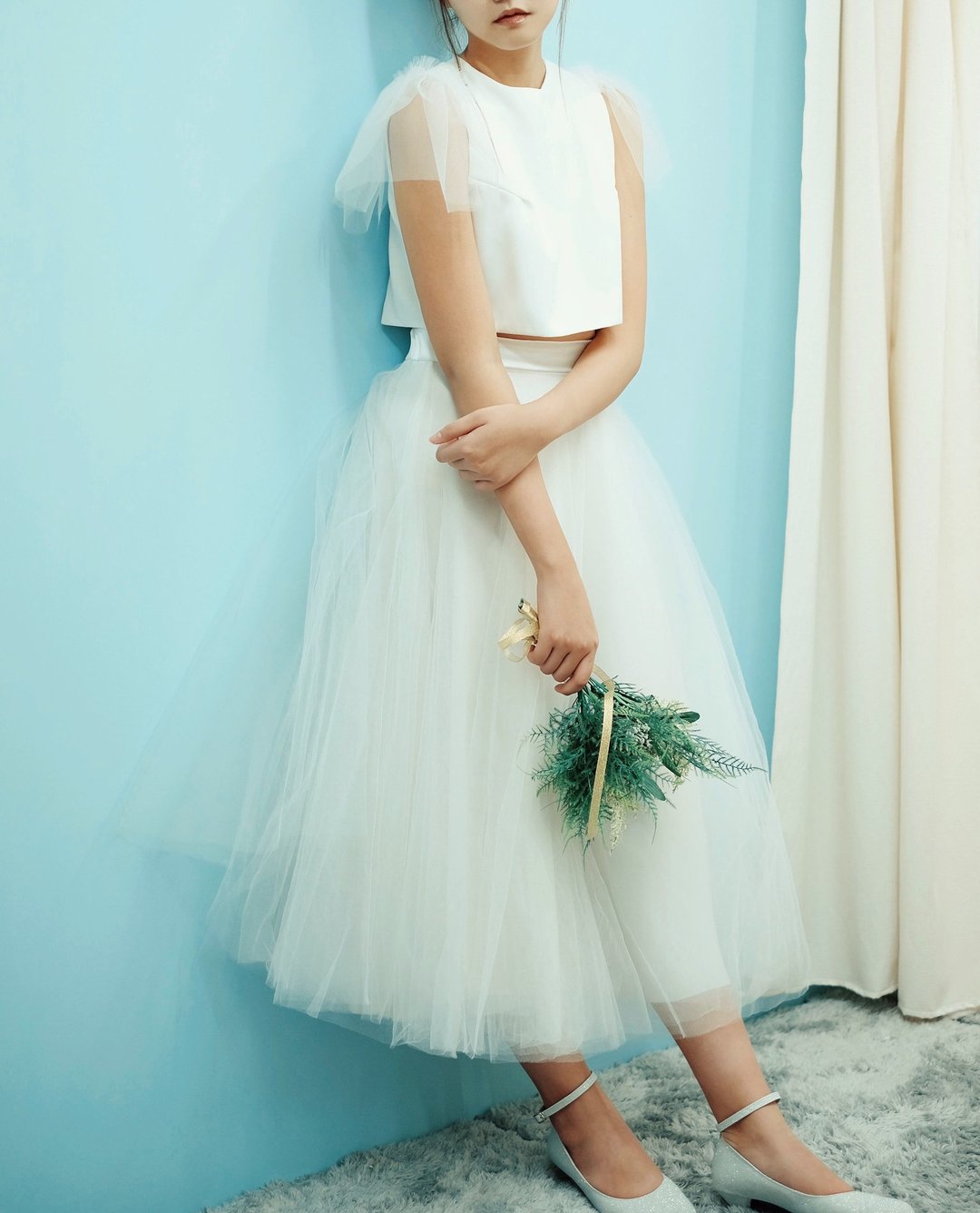 Love Philosophy Bridal 时尚简约二件式婚纱－网纱短袖背新开叉上衣及七分网纱长裙 - 洋装/连衣裙 - 聚酯纤维 白色