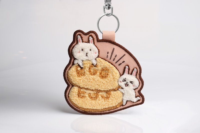 【双面刺绣钥匙圈/吊饰】-台湾小吃 -鸡蛋糕  DND - 吊饰 - 绣线 