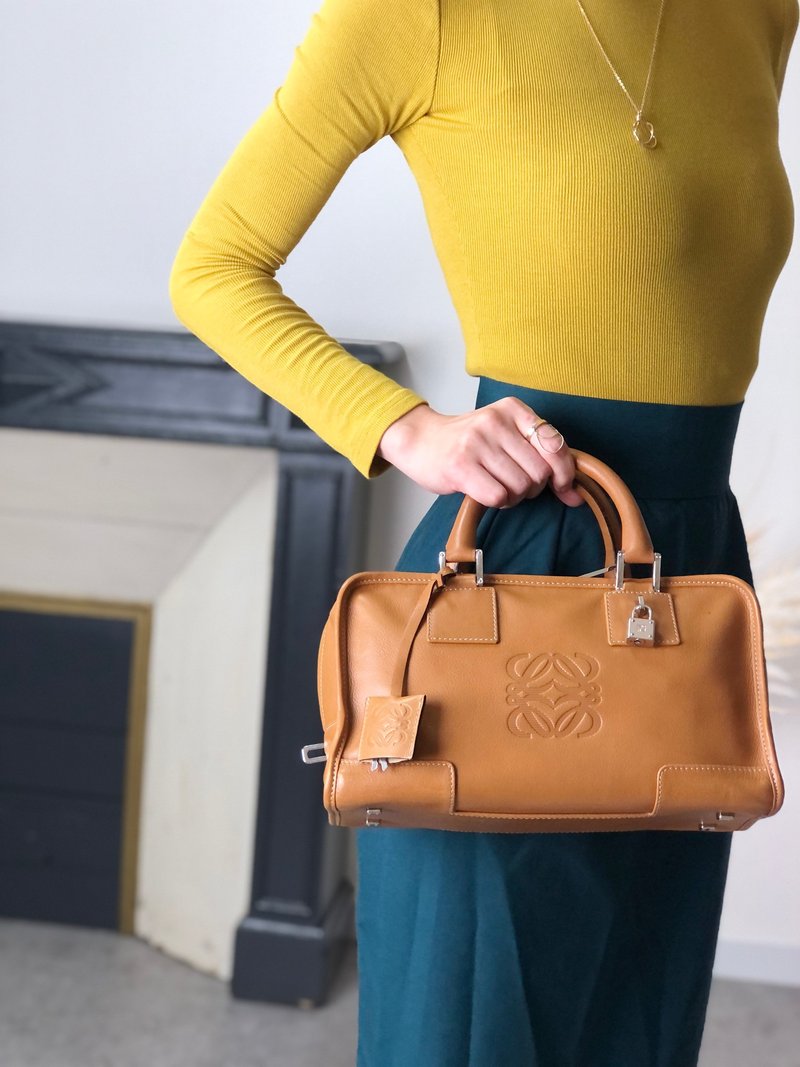【日本直送 名牌古着包】LOEWE 罗威亚 Amazona 28 手提包 棕色 Anagram 压纹 皮革 迷你波士顿包 vintage 老品 gb6dbp - 手提包/手提袋 - 真皮 咖啡色